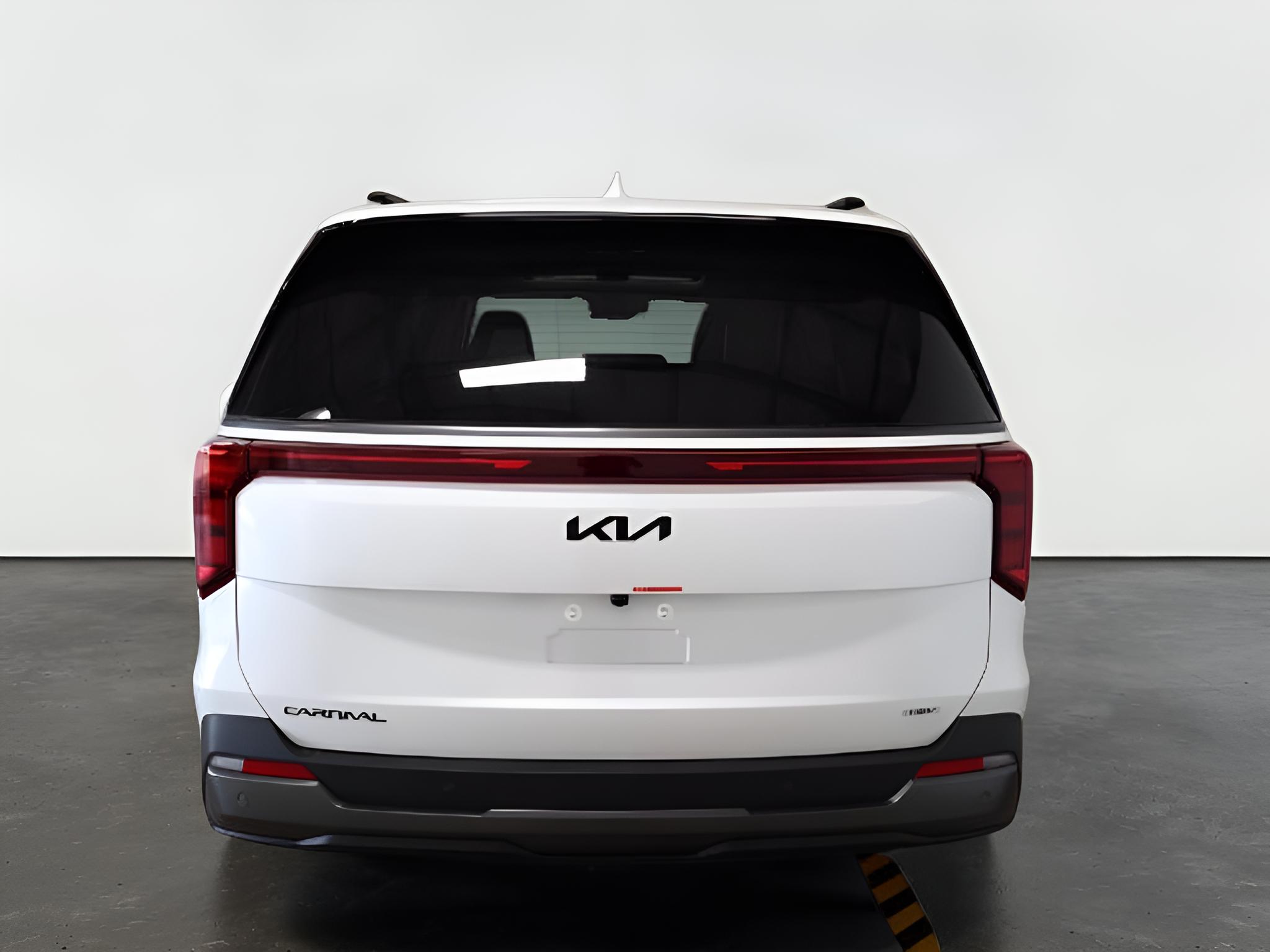 2027 Kia Carnival Hybrid SX