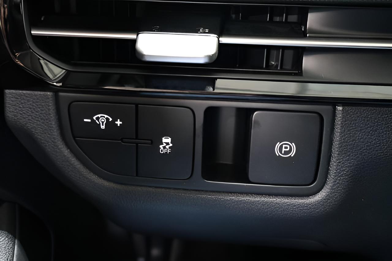 2027 Kia Sportage LX