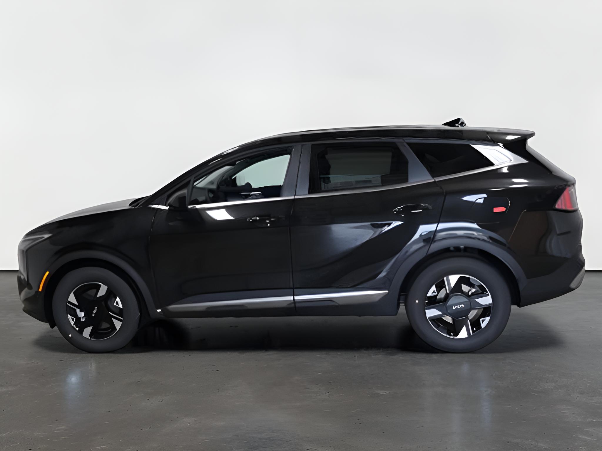 2027 Kia Sportage LX