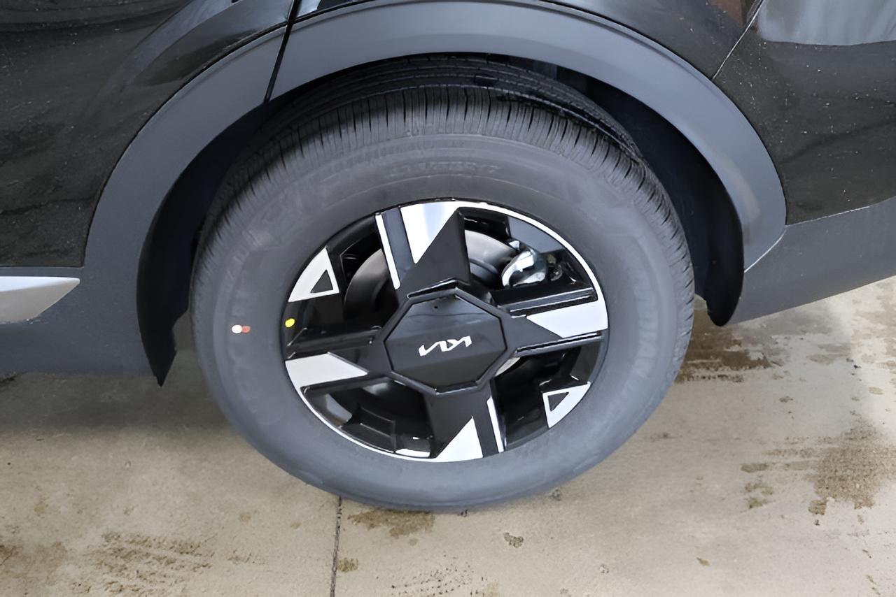 2027 Kia Sportage LX