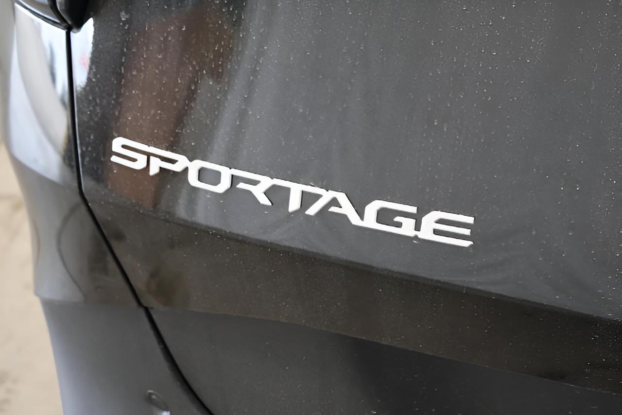 2027 Kia Sportage LX