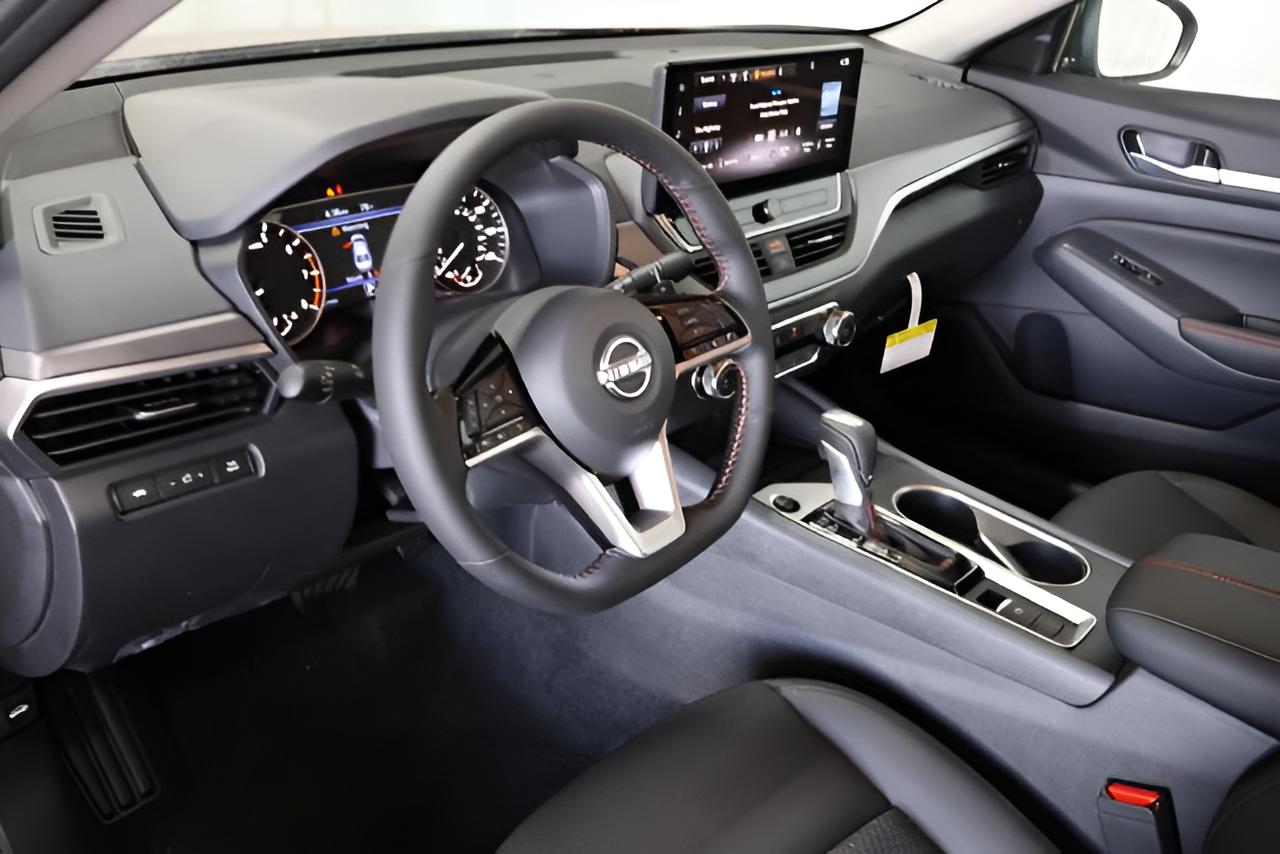 2026 Nissan Altima SR
