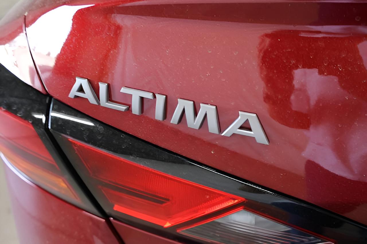 2026 Nissan Altima SR