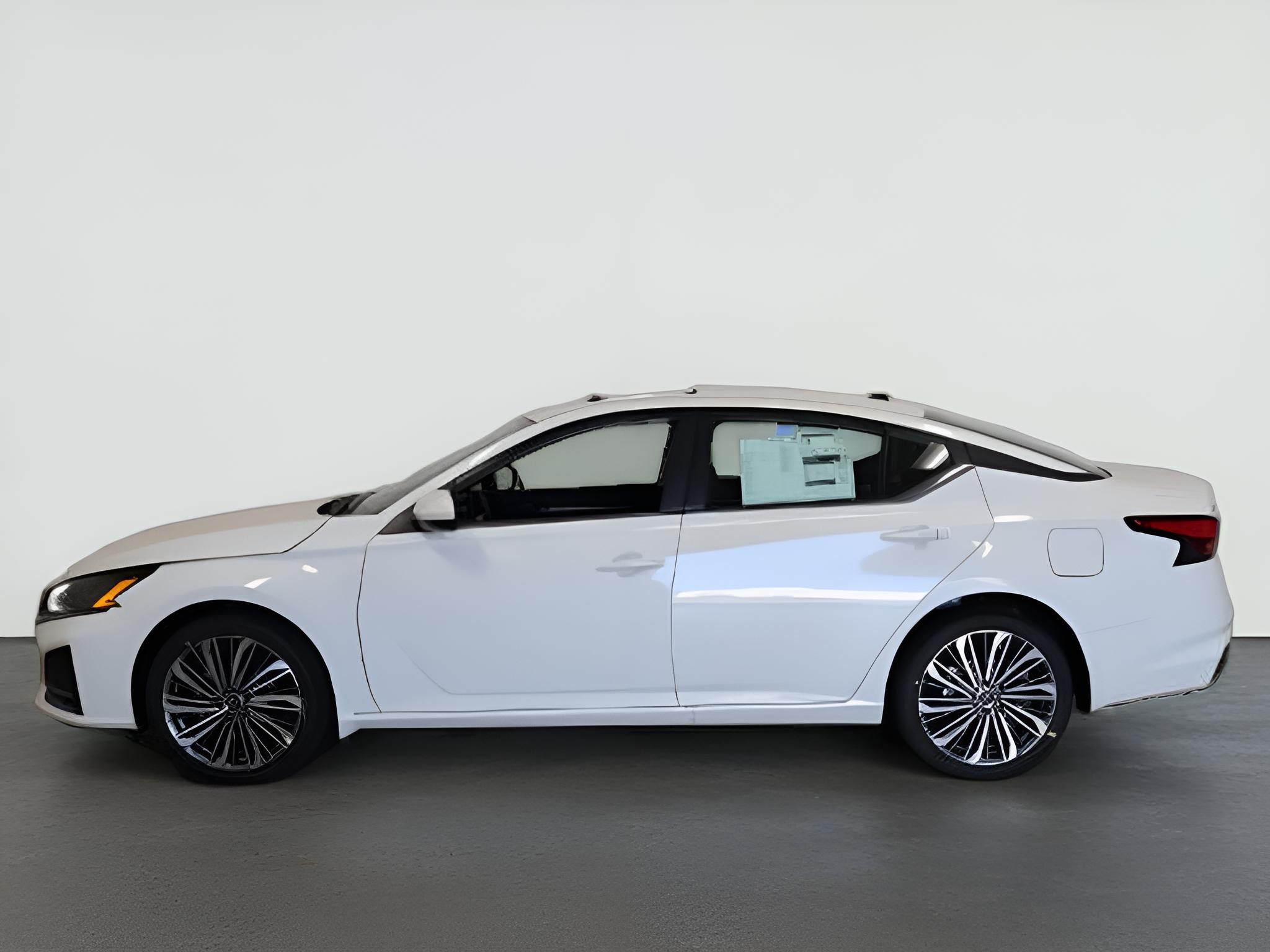 2026 Nissan Altima SV