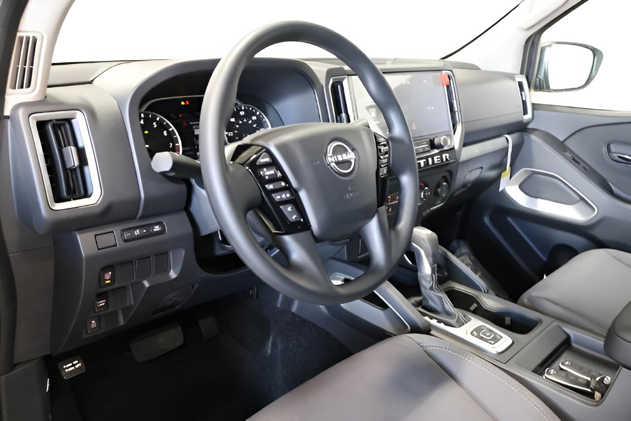 2027 Nissan Frontier SV
