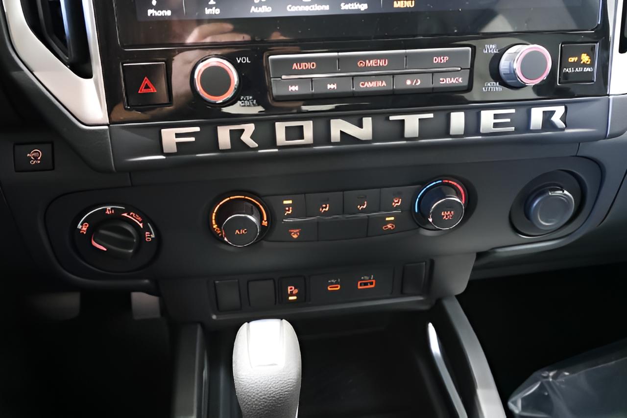 2027 Nissan Frontier SV