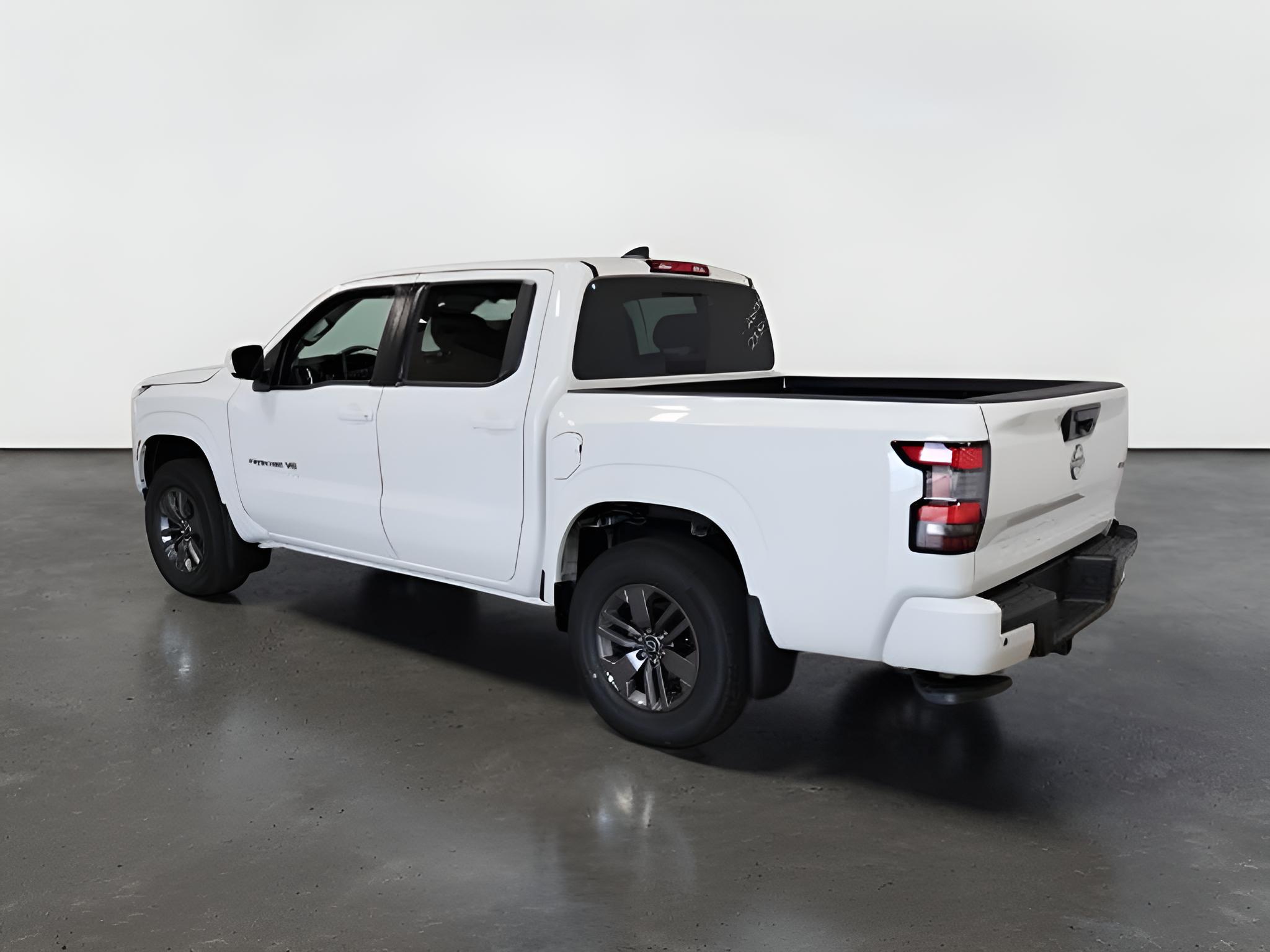 2027 Nissan Frontier SV