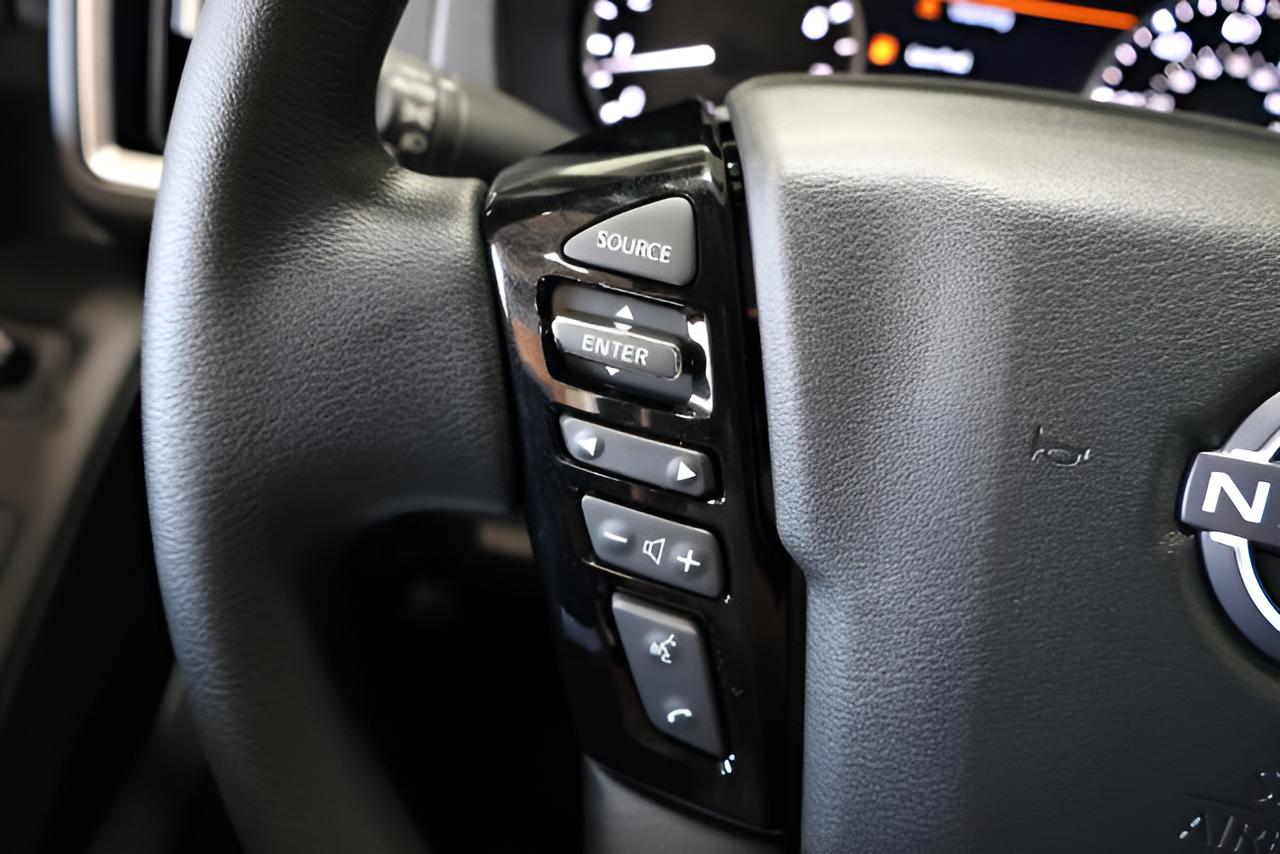2027 Nissan Frontier SV