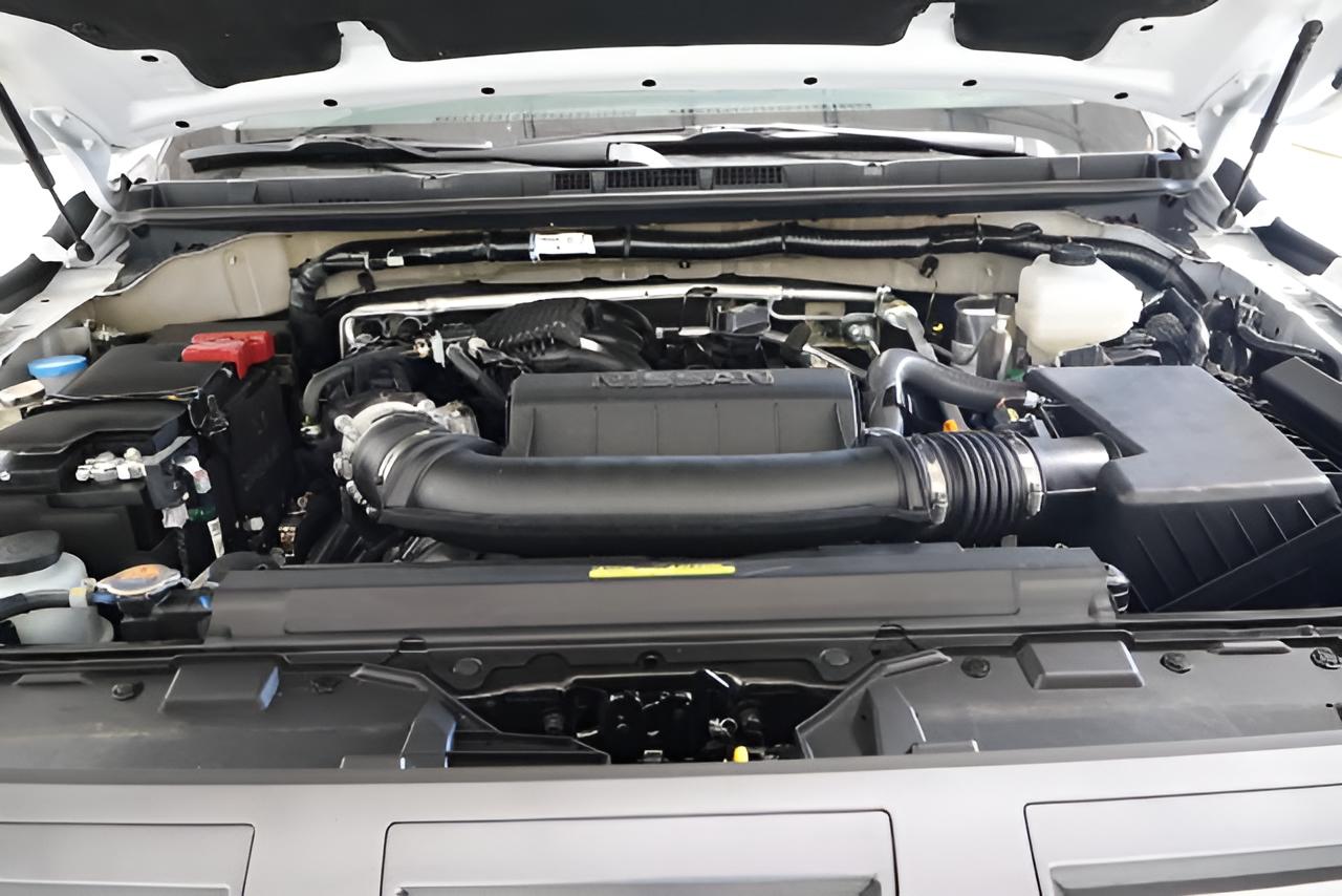 2027 Nissan Frontier SV