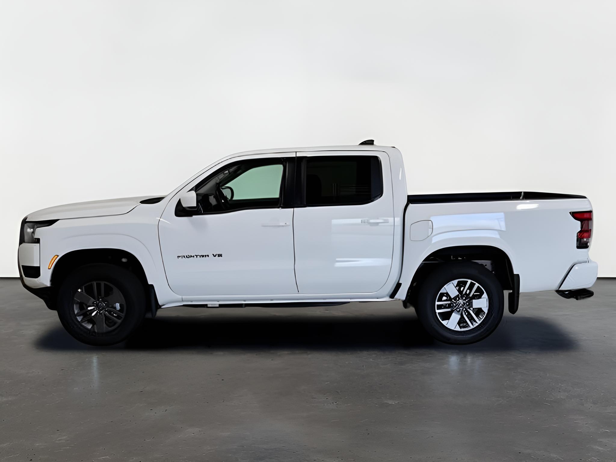 2027 Nissan Frontier SV