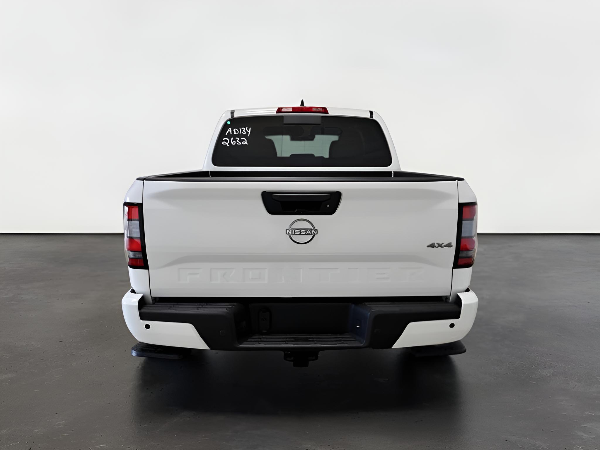 2027 Nissan Frontier SV