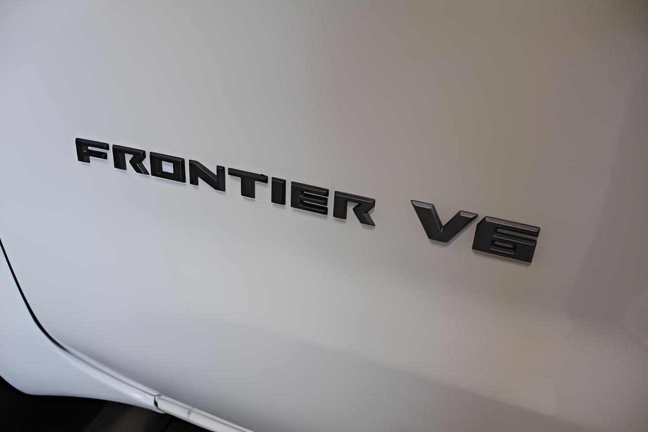 2027 Nissan Frontier SV