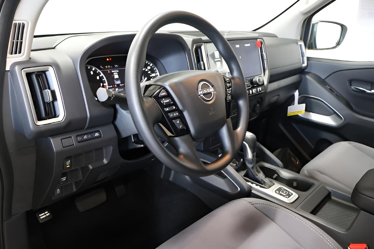 2027 Nissan Frontier SV