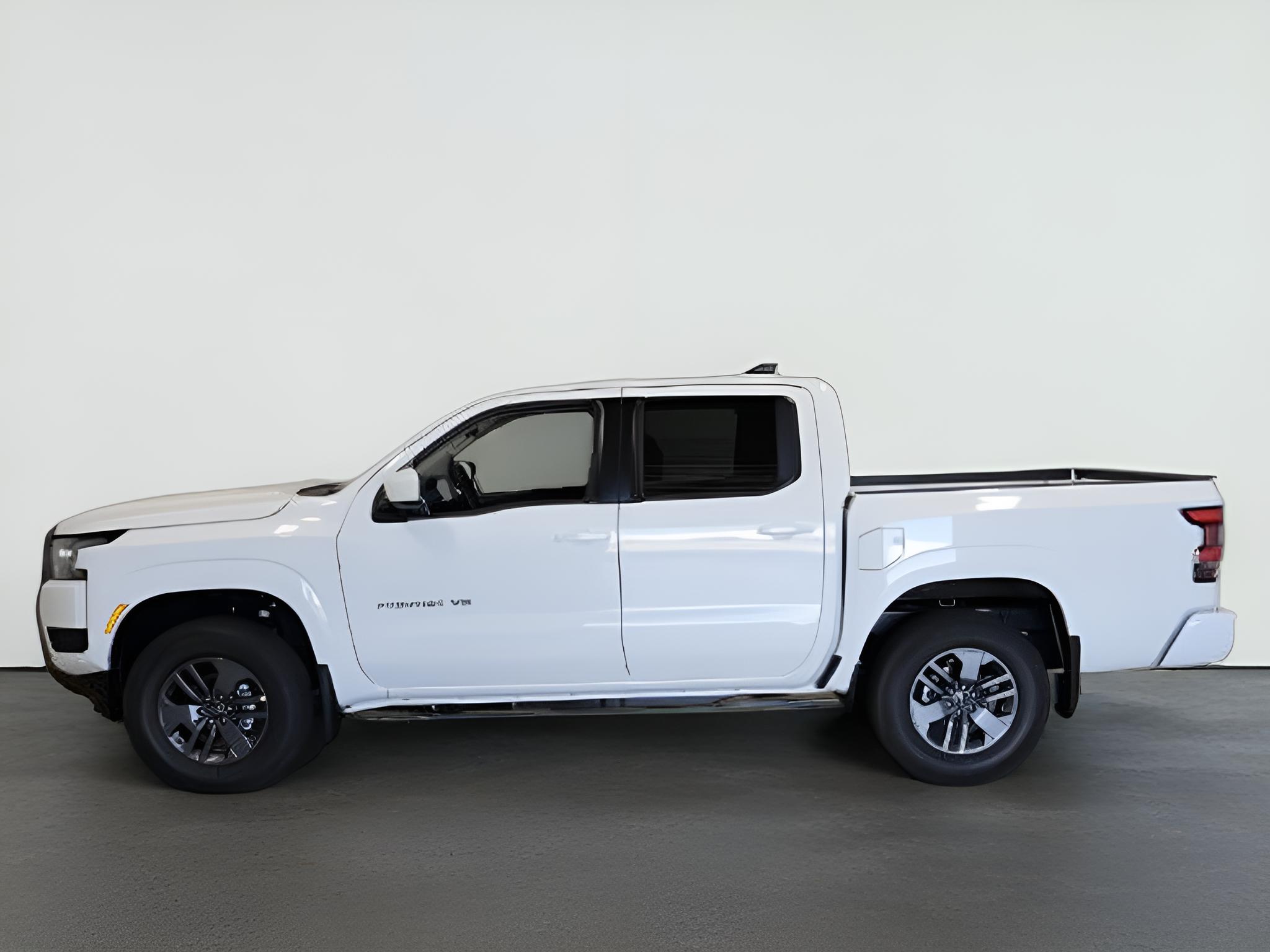 2027 Nissan Frontier SV