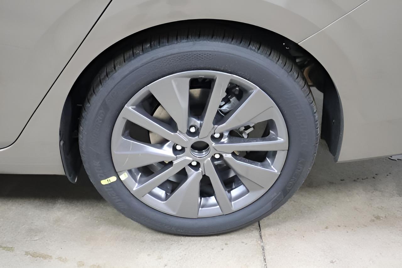 2026 Nissan Sentra SL
