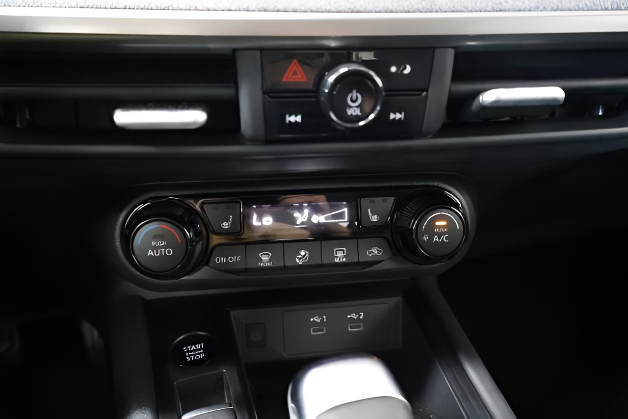 2027 Nissan Kicks SV