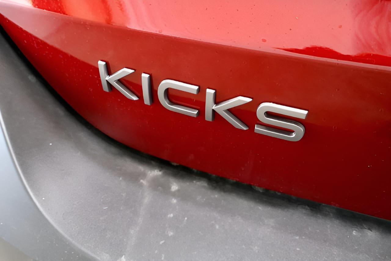 2027 Nissan Kicks SV