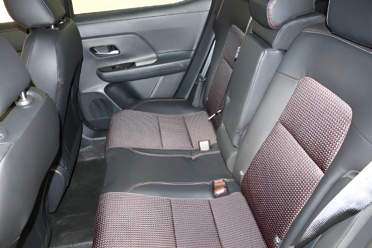 2026 Nissan KICKS SR AWD - Photo 11