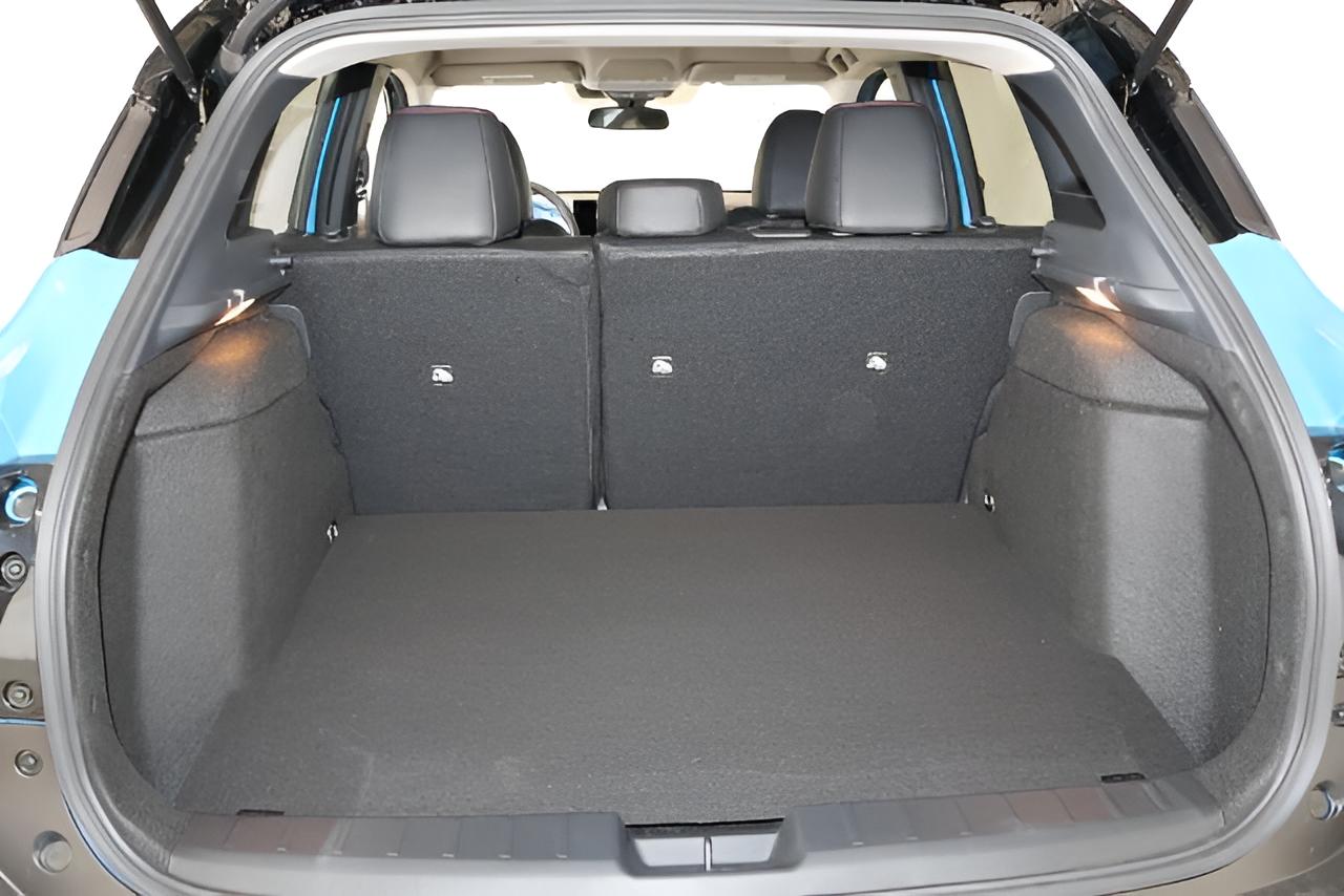 2027 Nissan Kicks SR