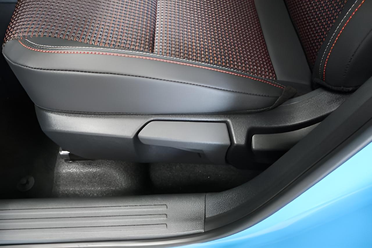 2027 Nissan Kicks SR