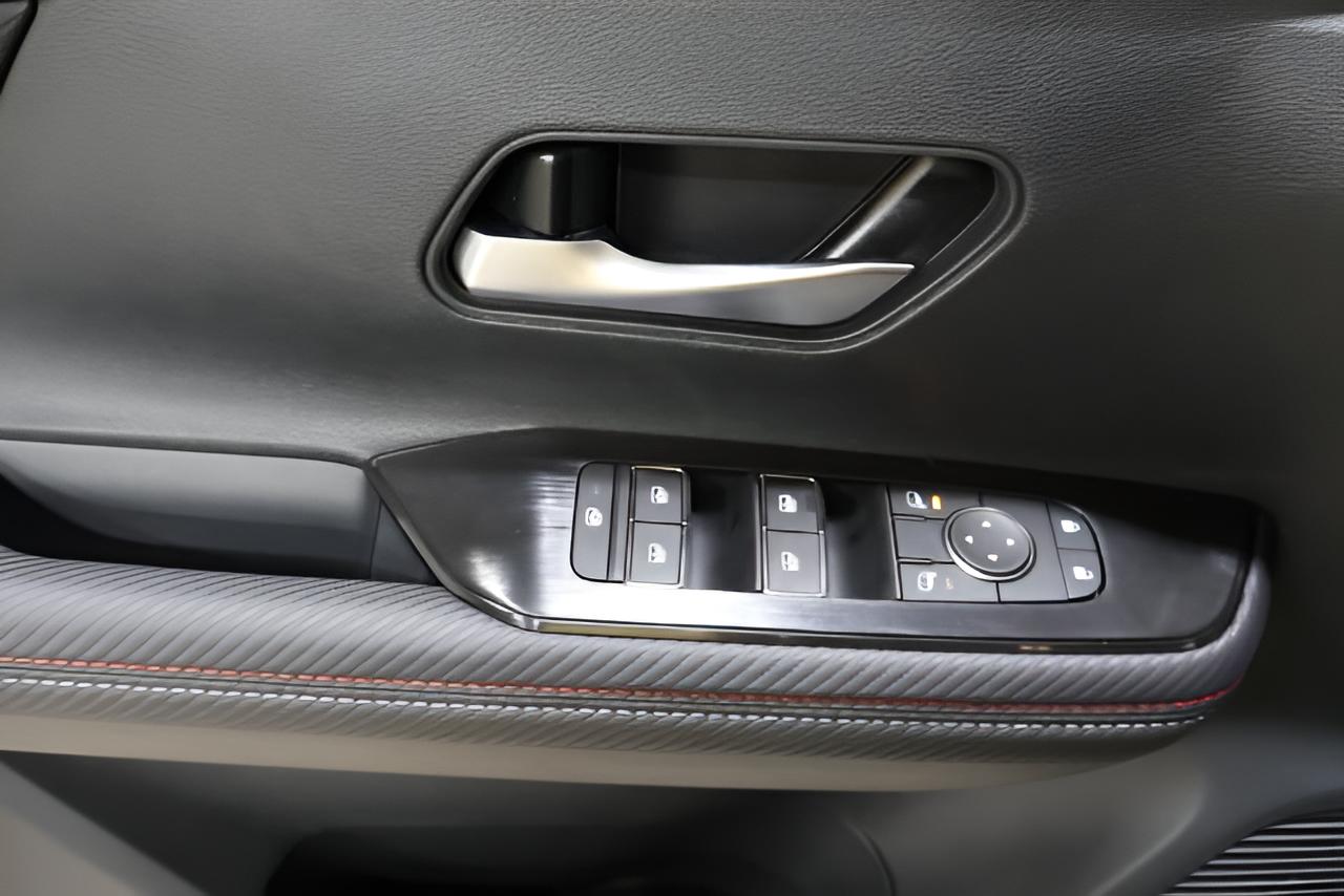 2026 Nissan KICKS SR AWD - Photo 8