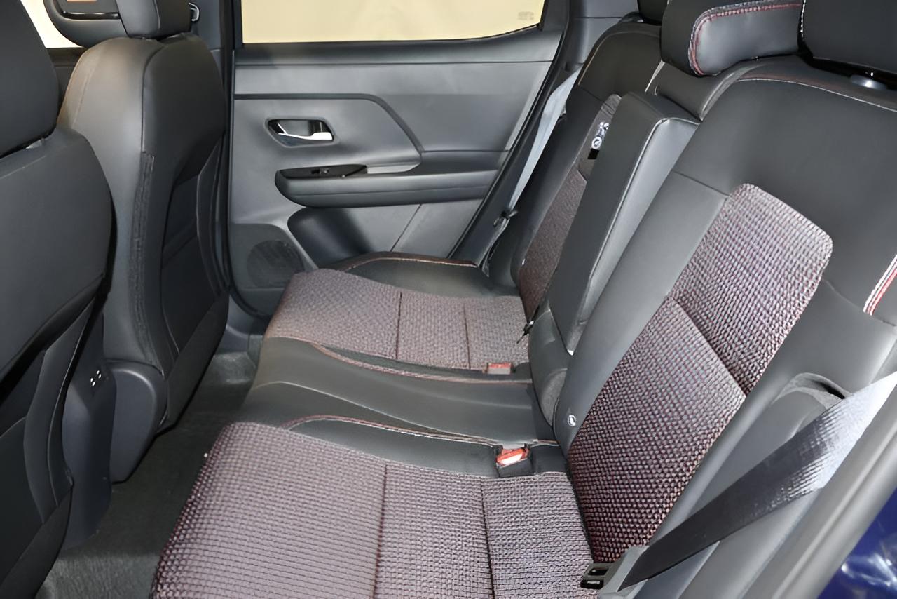 2026 Nissan KICKS SR AWD - Photo 12