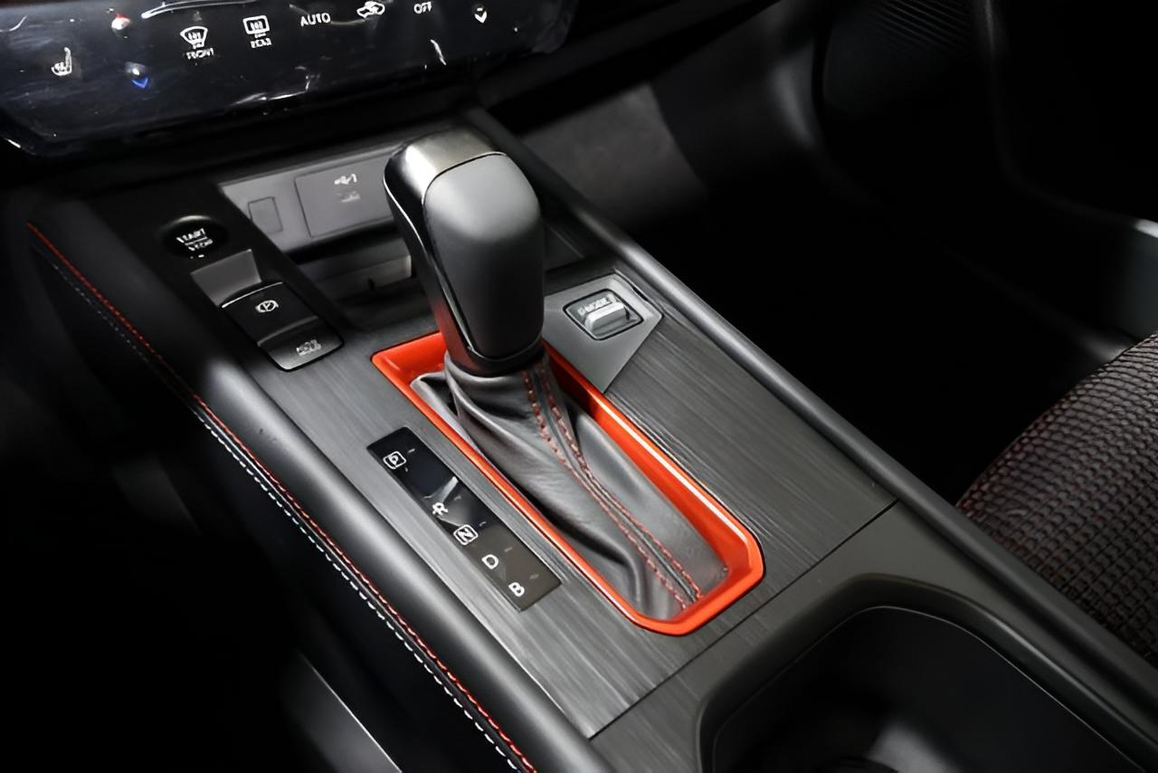 2026 Nissan KICKS SR AWD - Photo 30