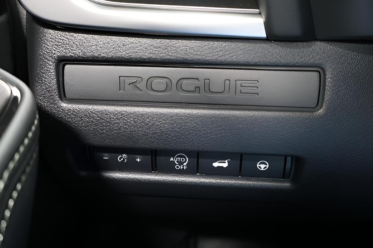 2027 Nissan Rogue Dark Armor
