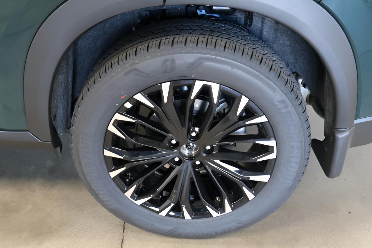 2027 Nissan Rogue Dark Armor