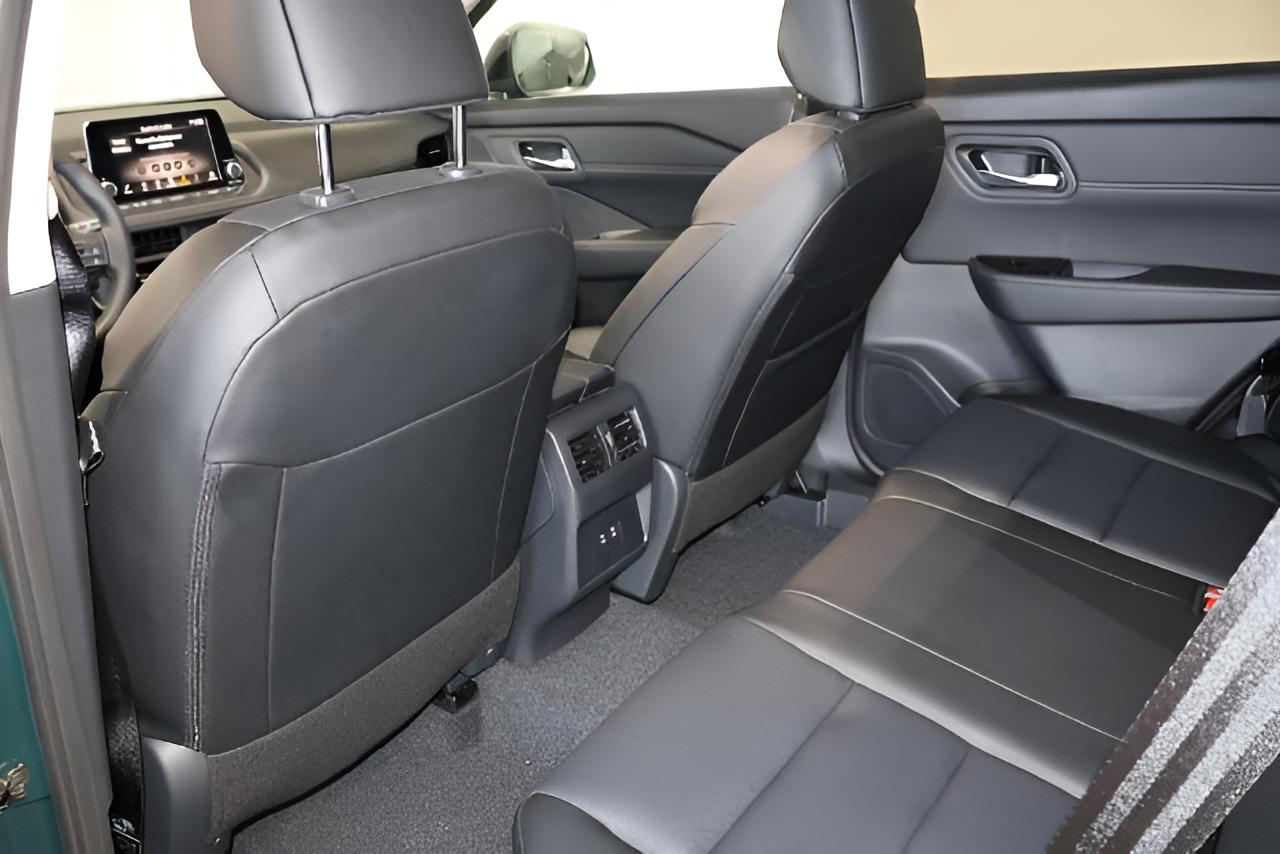 2027 Nissan Rogue Dark Armor