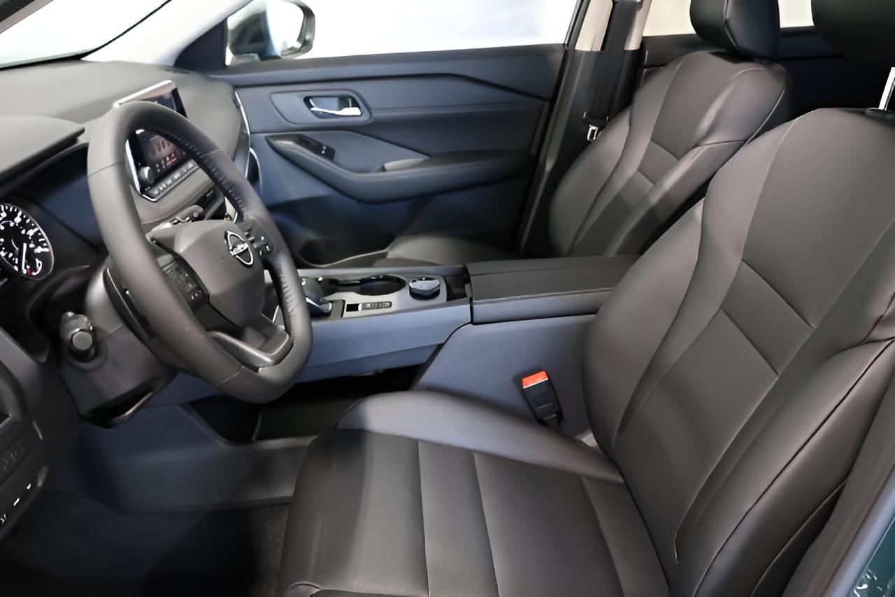 2027 Nissan Rogue Dark Armor