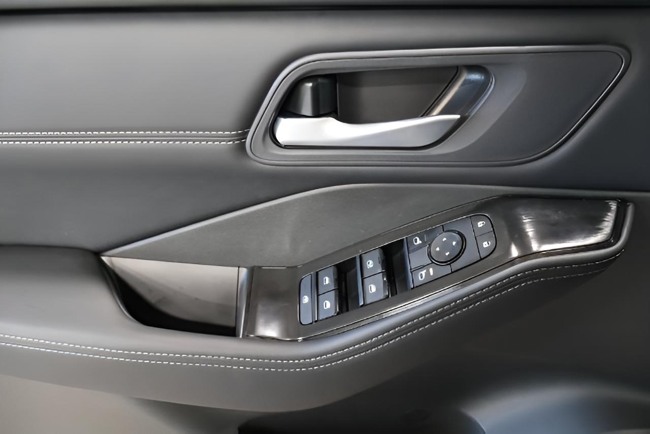 2027 Nissan Rogue Dark Armor