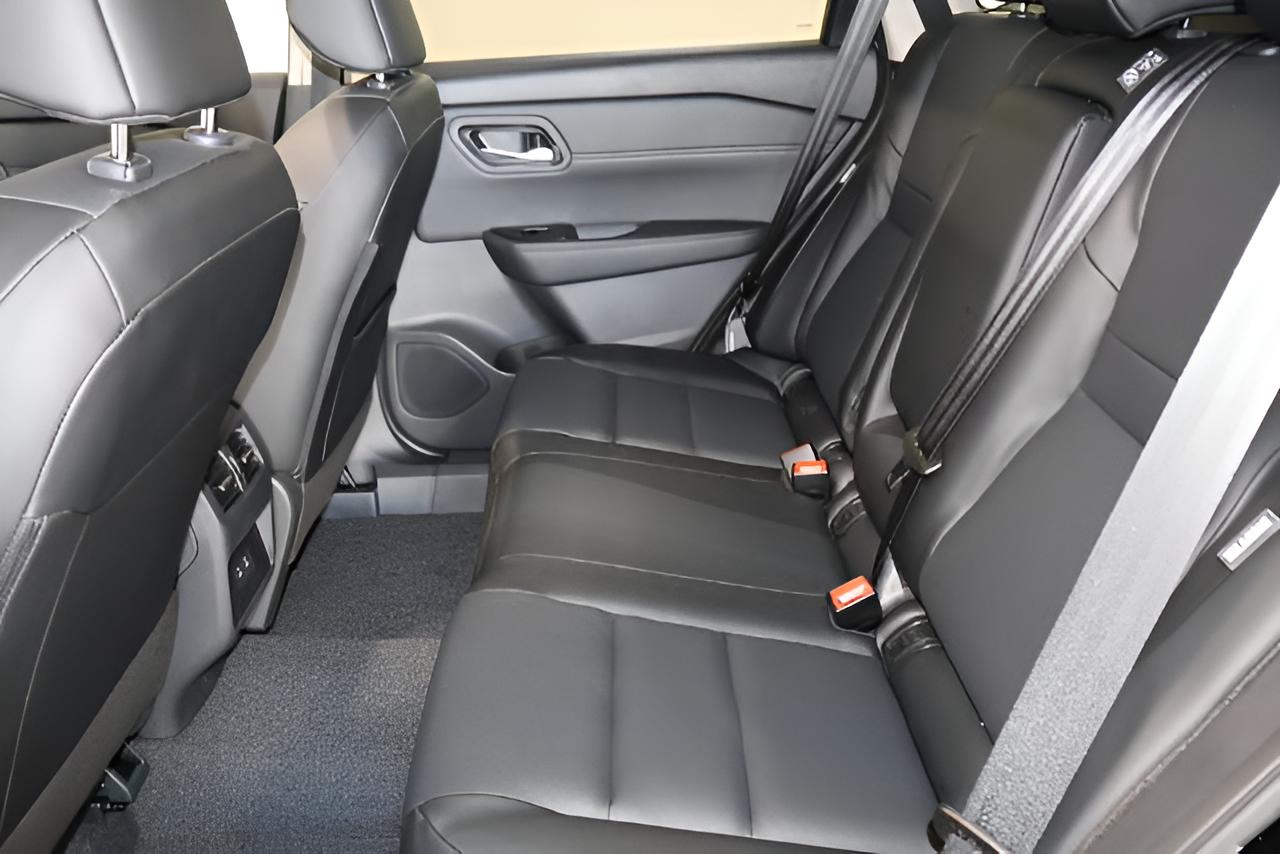 2027 Nissan Rogue Dark Armor