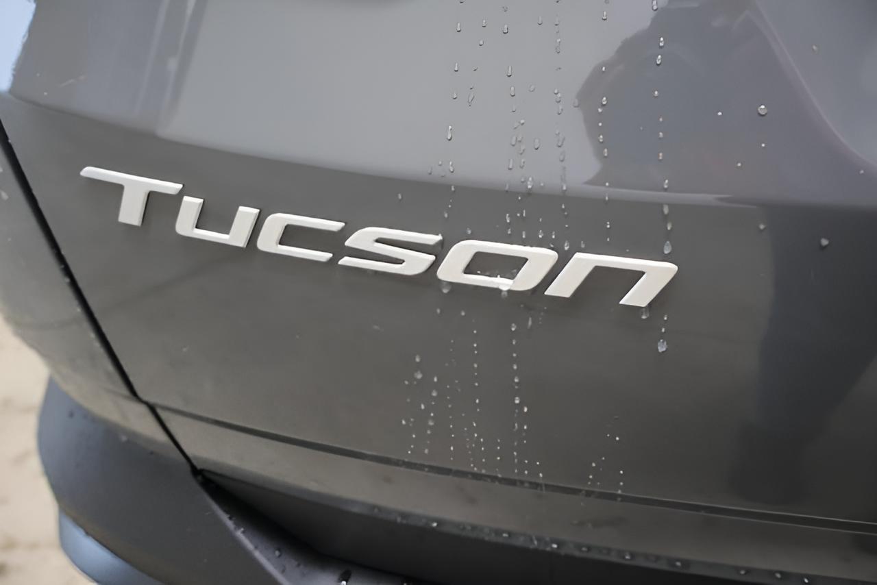 2026 Hyundai TUCSON SEL Plus FWD