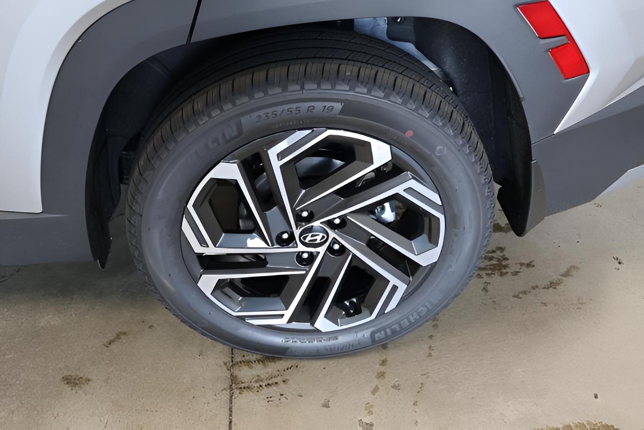 2026 Hyundai TUCSON SEL Plus AWD