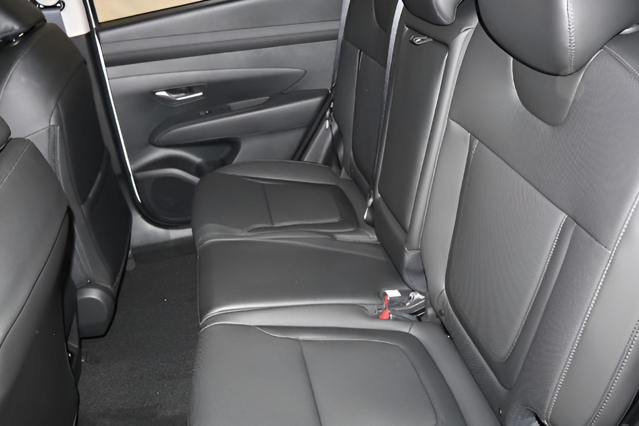 2026 Hyundai TUCSON SEL Plus AWD