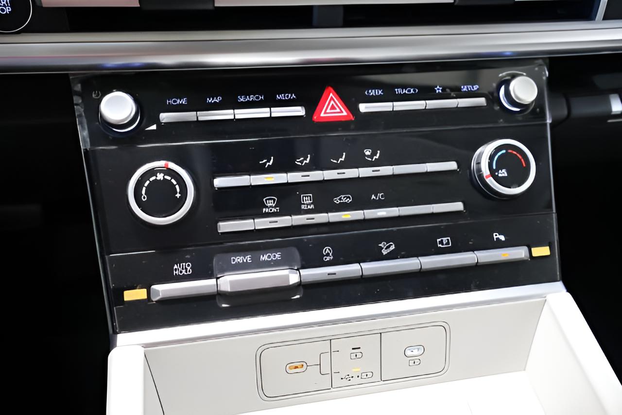 2027 Hyundai SANTA FE SE FWD