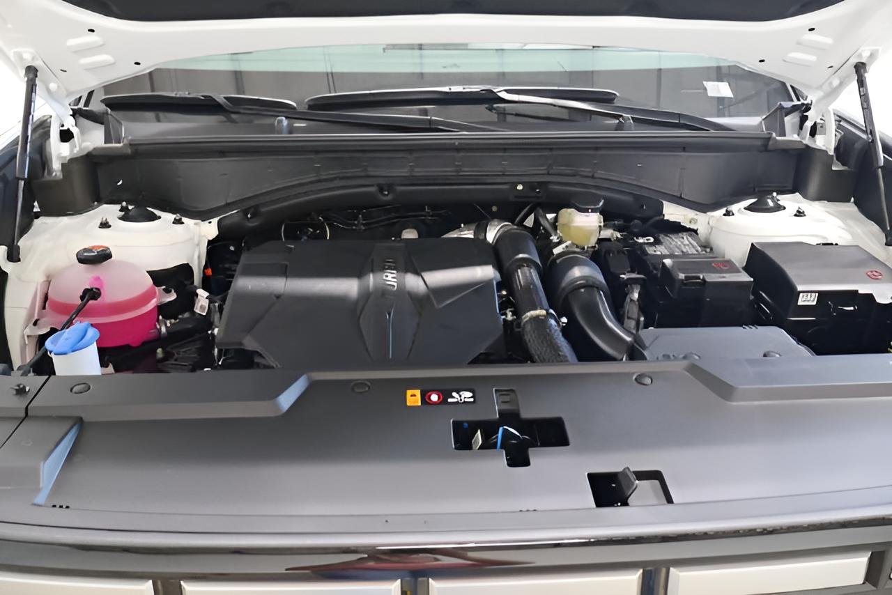 2027 Hyundai SANTA FE SE FWD