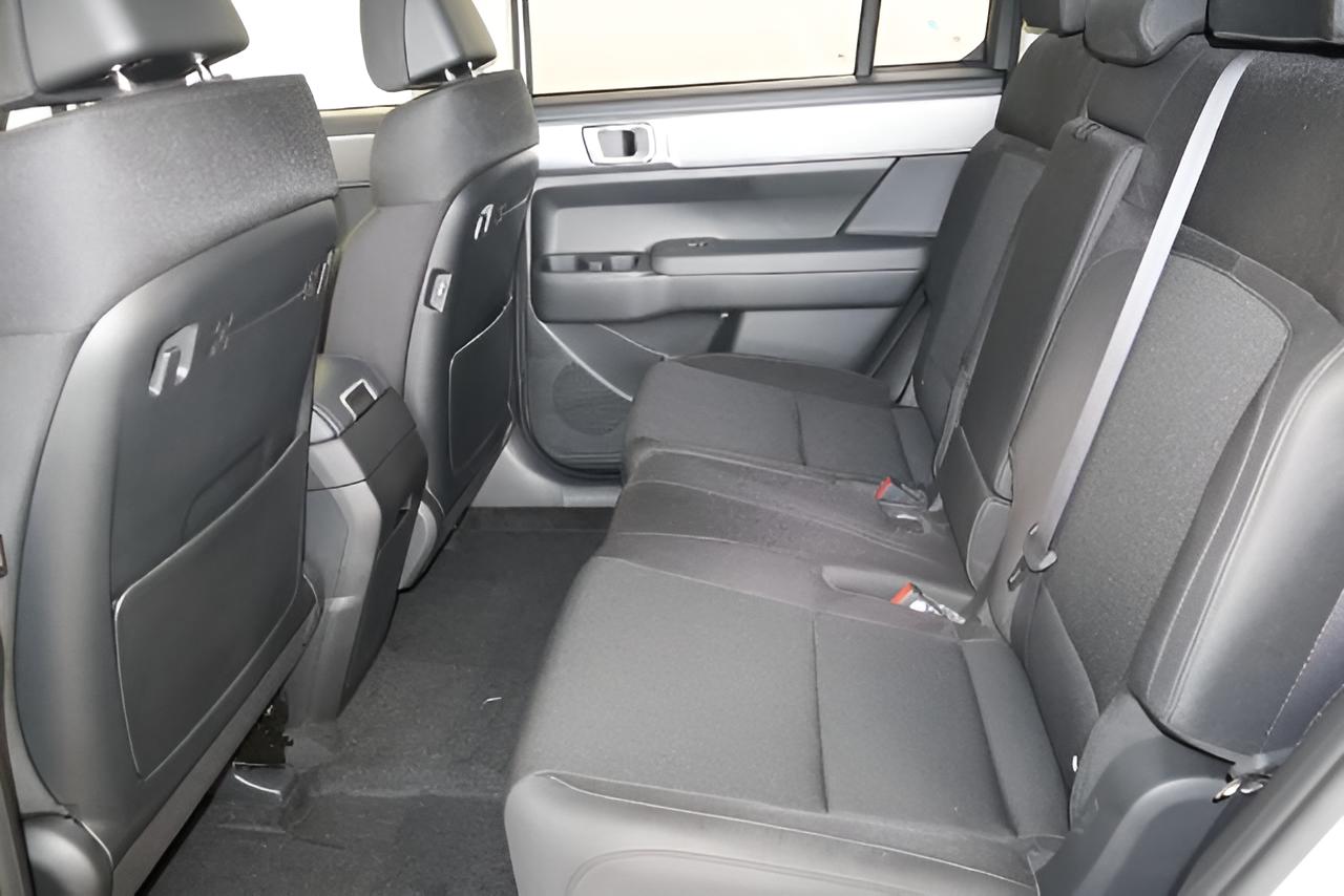 2027 Hyundai SANTA FE SE AWD