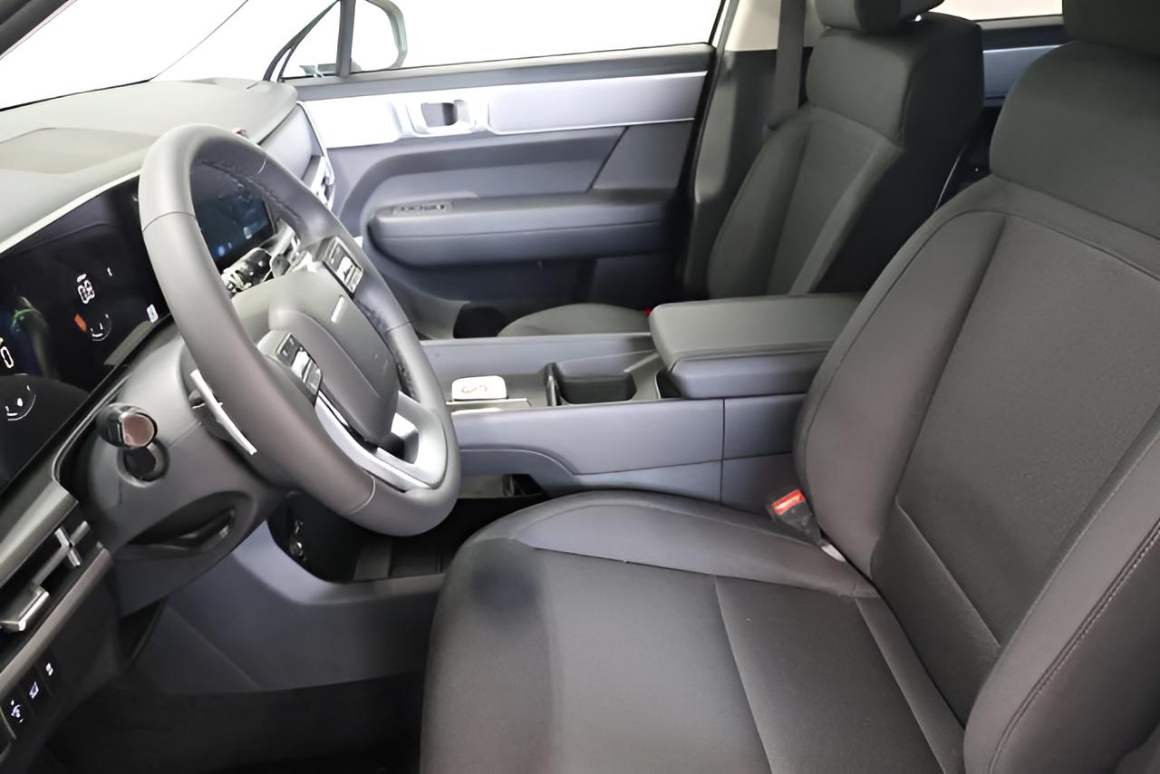 2027 Hyundai SANTA FE SE AWD