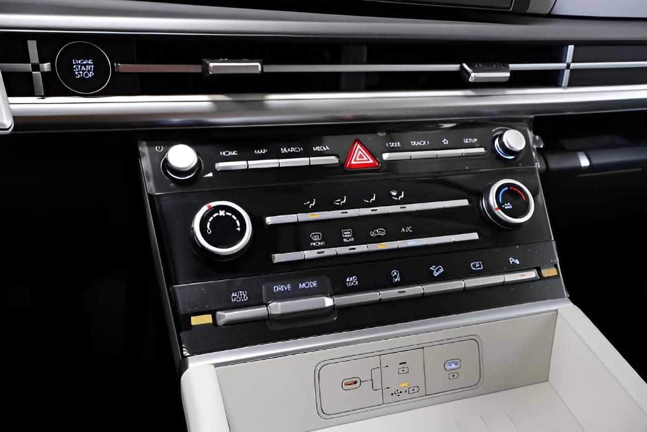 2027 Hyundai SANTA FE SE AWD