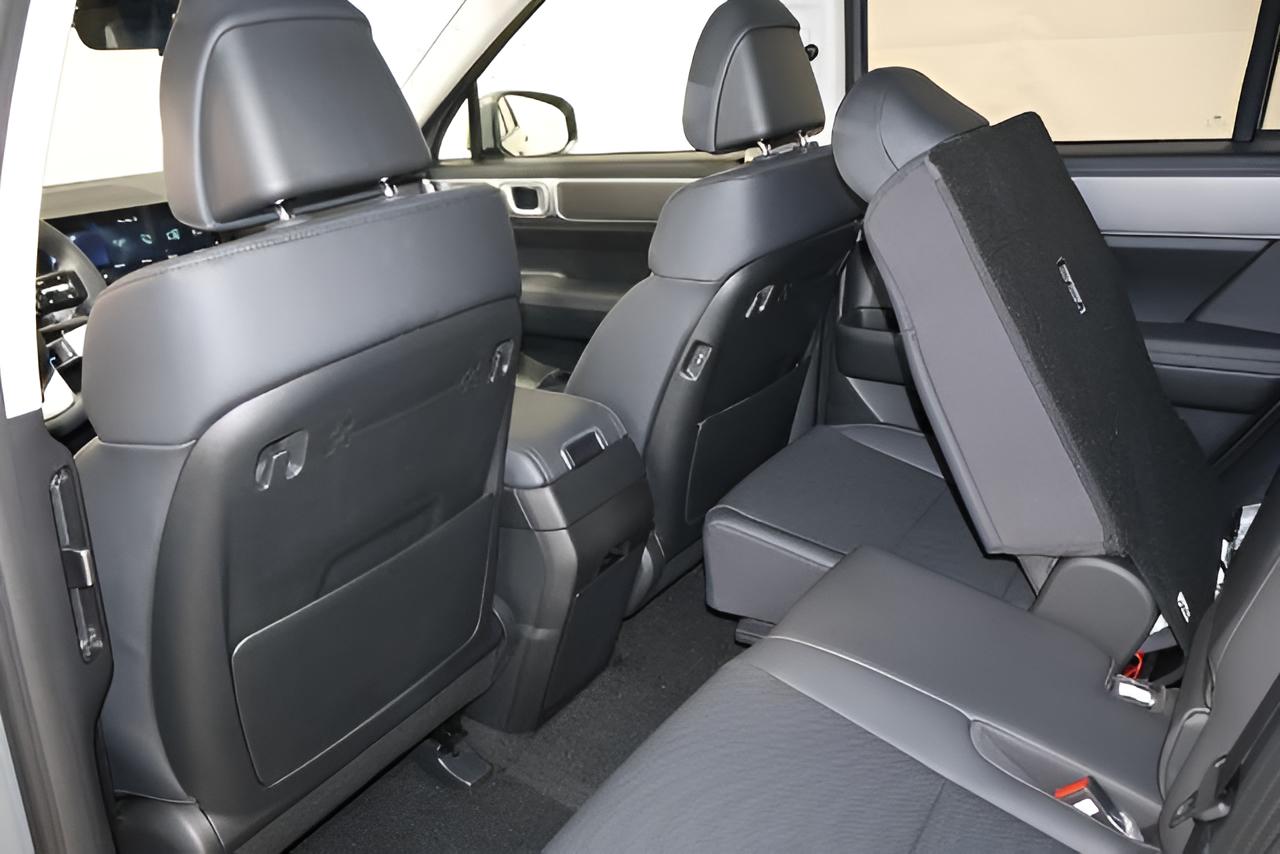 2027 Hyundai SANTA FE HYBRID SEL AWD