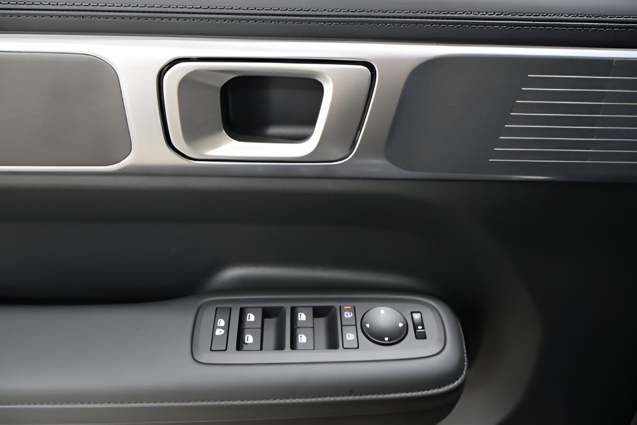 2027 Hyundai SANTA FE HYBRID SEL AWD
