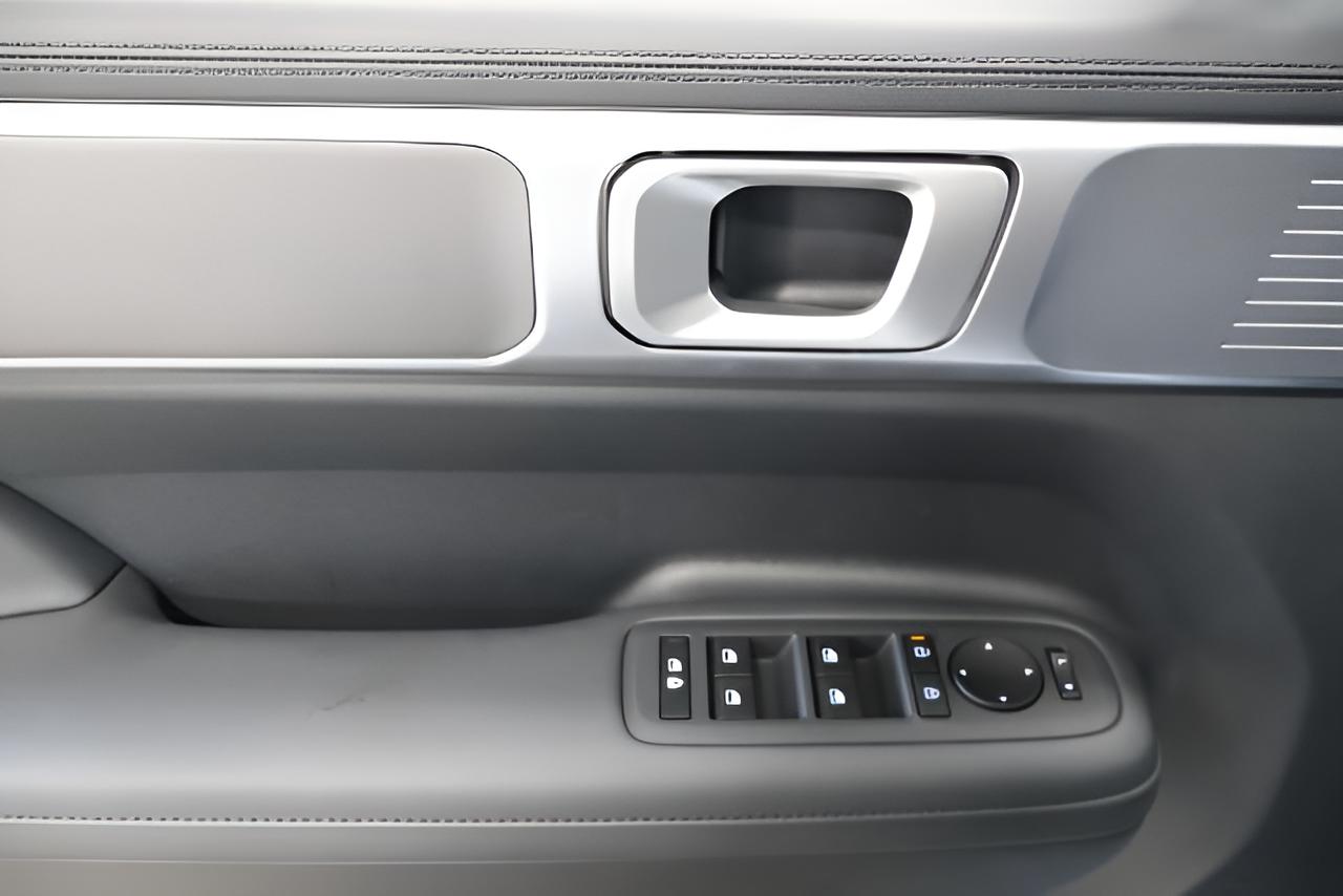 2027 Hyundai SANTA FE HYBRID SEL AWD