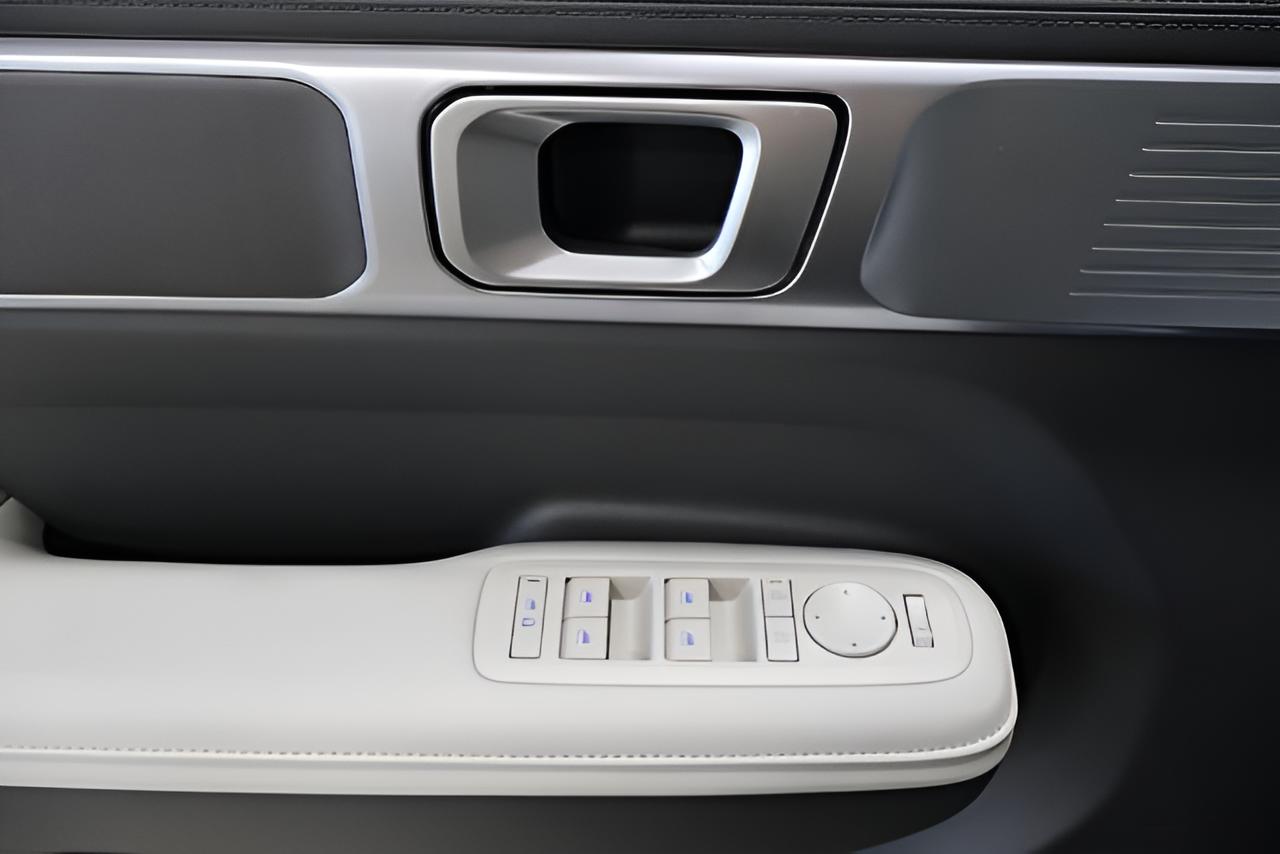 2027 Hyundai SANTA FE HYBRID SEL AWD