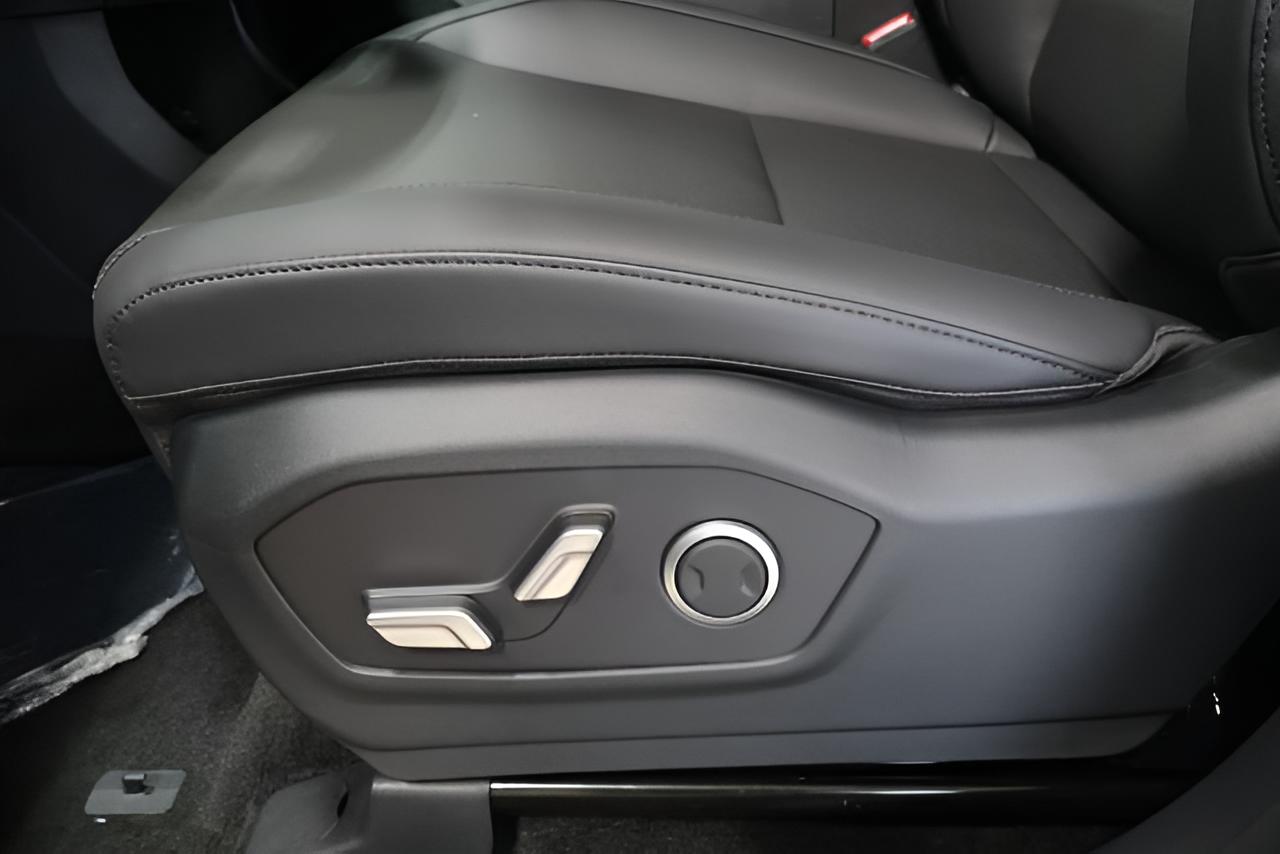 2027 Hyundai SANTA FE SEL AWD