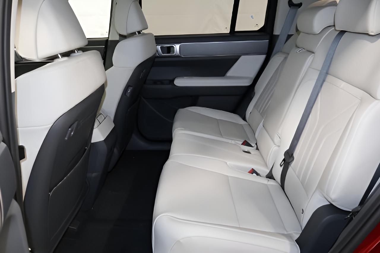 2027 Hyundai SANTA FE SEL AWD