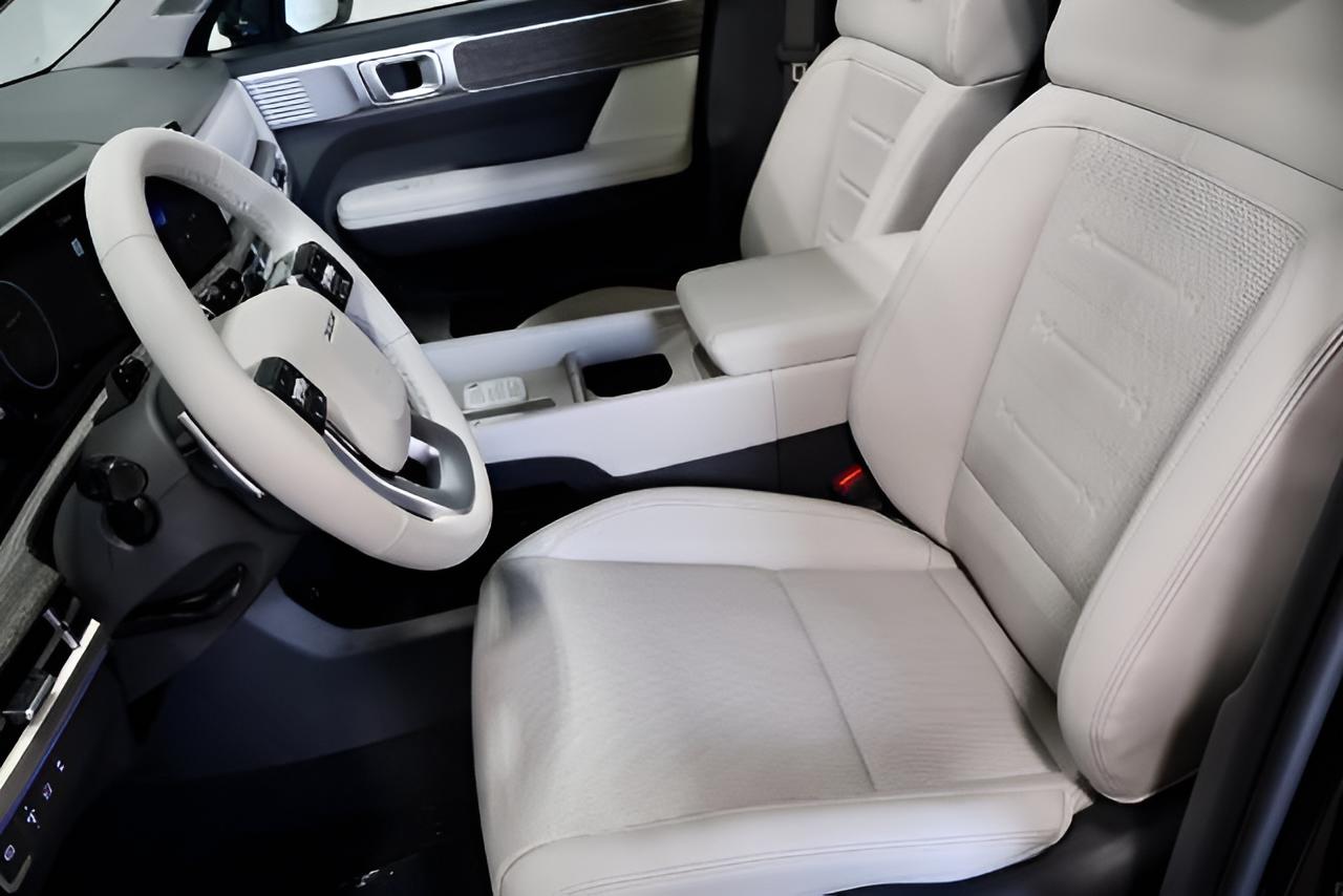 2027 Hyundai SANTA FE HYBRID Limited 6P AWD