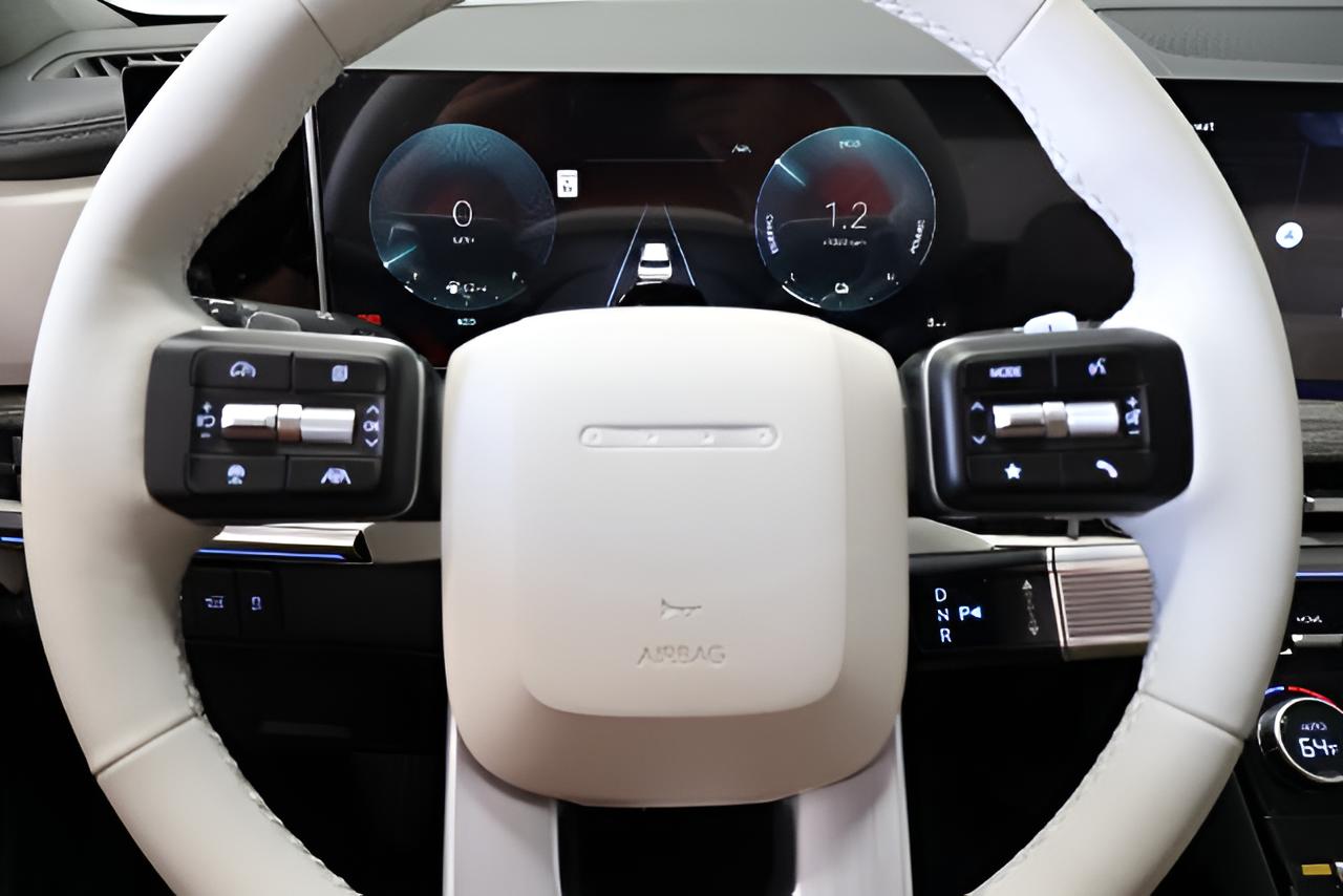 2027 Hyundai SANTA FE HYBRID Limited 6P AWD