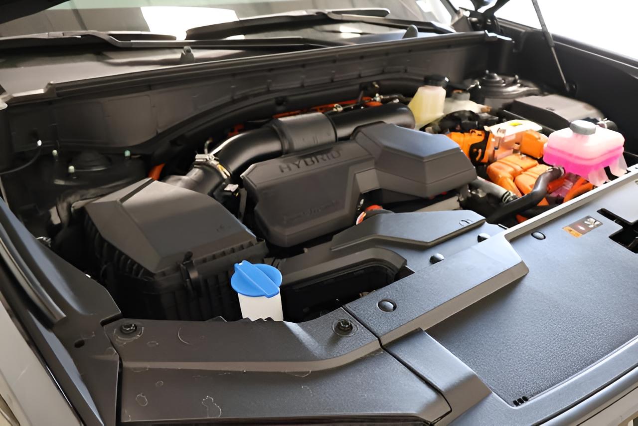 2027 Hyundai SANTA FE HYBRID Limited 6P AWD